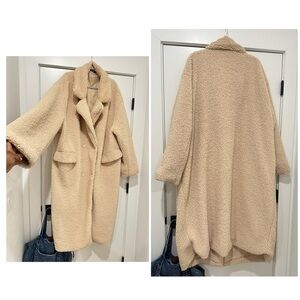 PrettyLittleThing  Teddy Coat